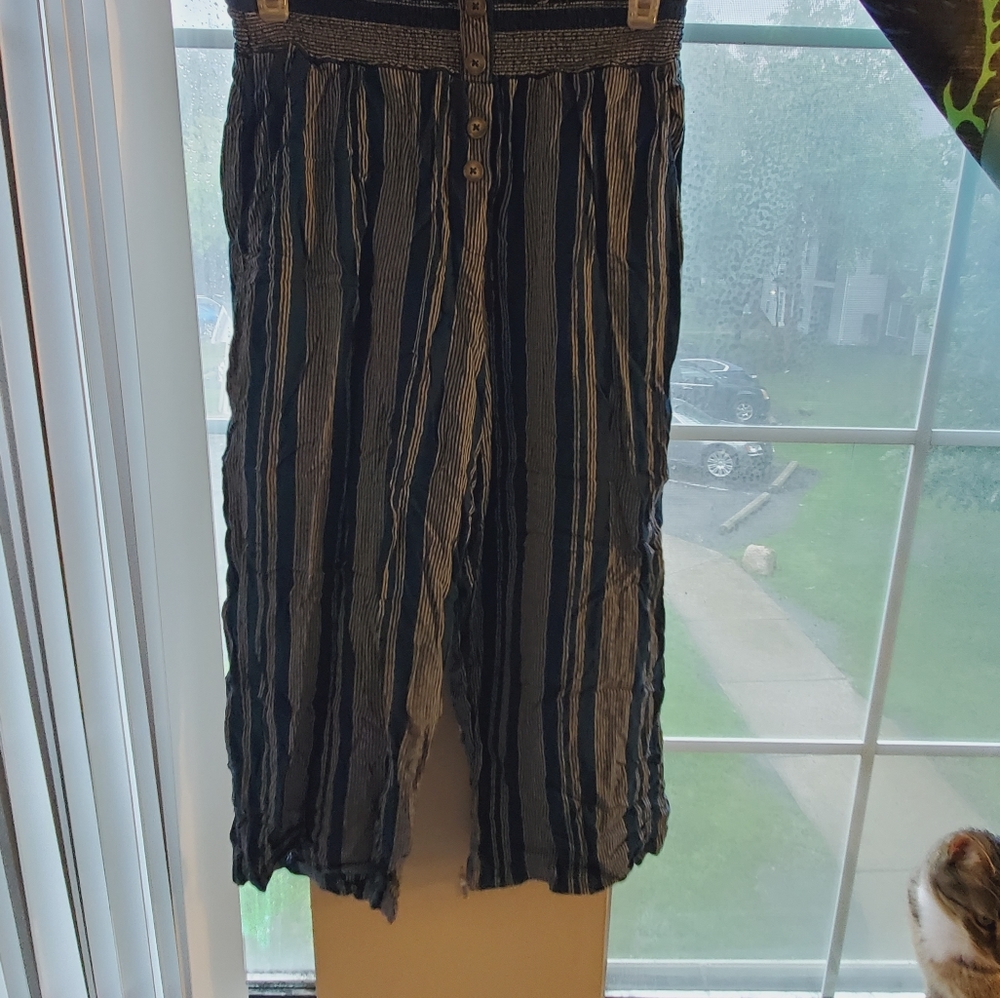 Extremely comfy lounge crapri pants